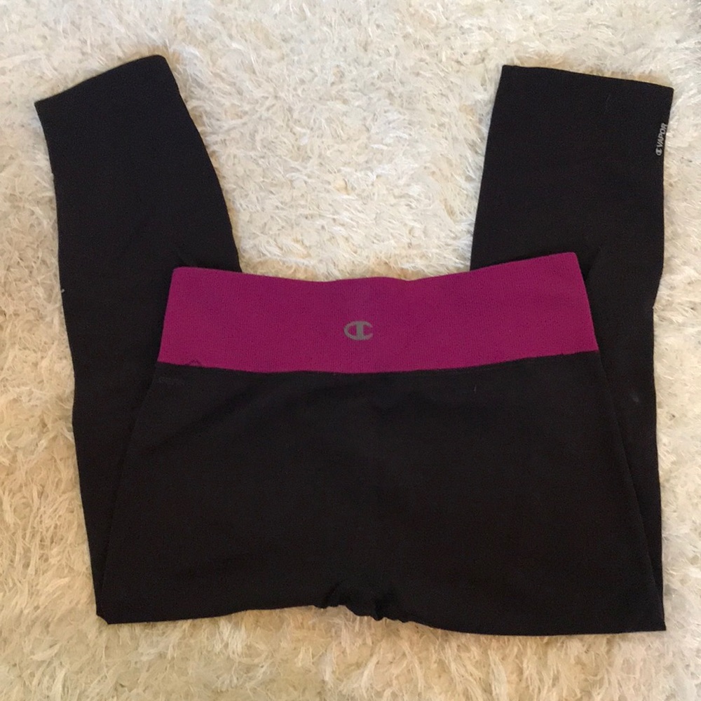 Champion seamless stretch cropped leggings size s